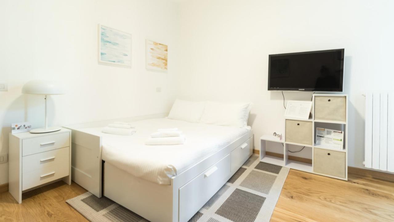 Italianway-De Cristoforis 5 Apartment Milan Luaran gambar