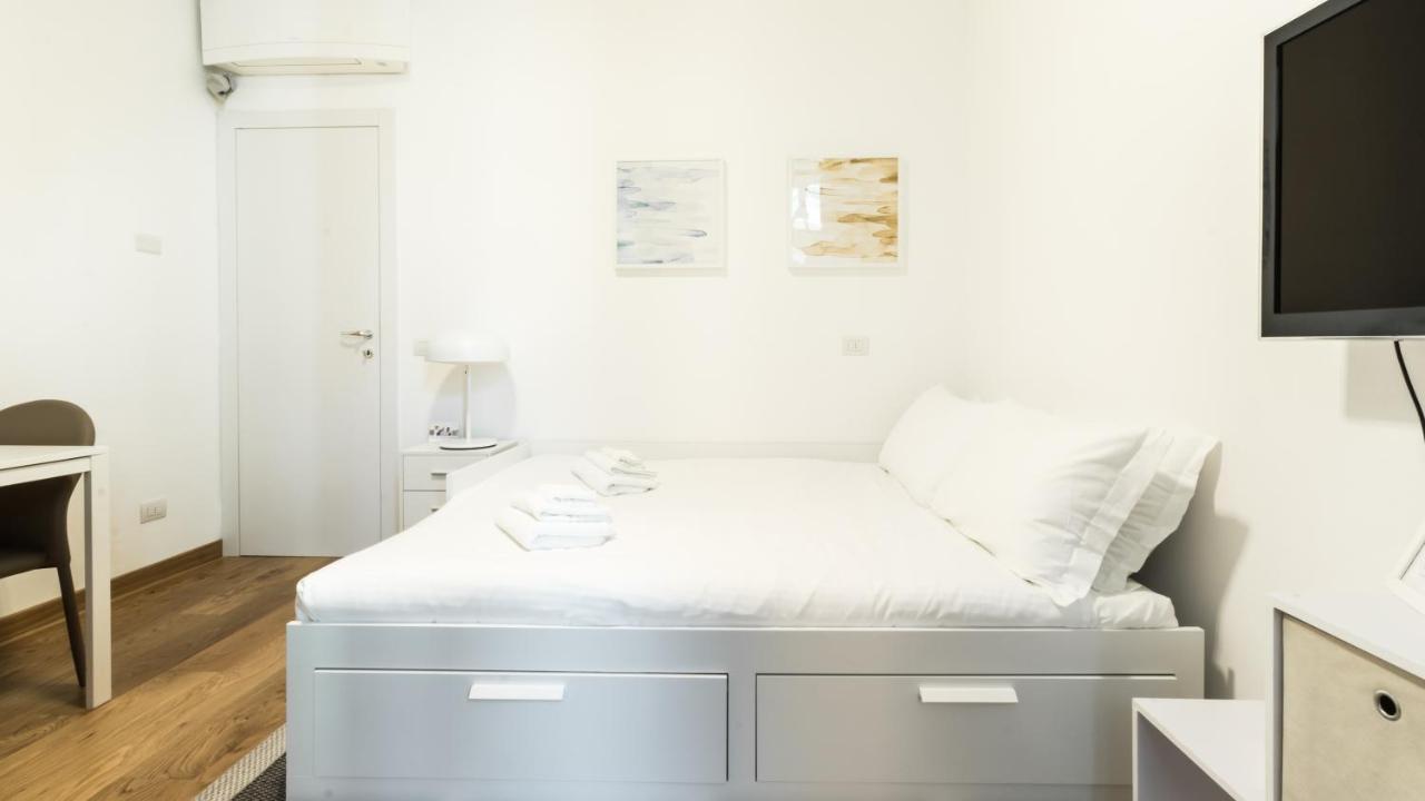 Italianway-De Cristoforis 5 Apartment Milan Luaran gambar